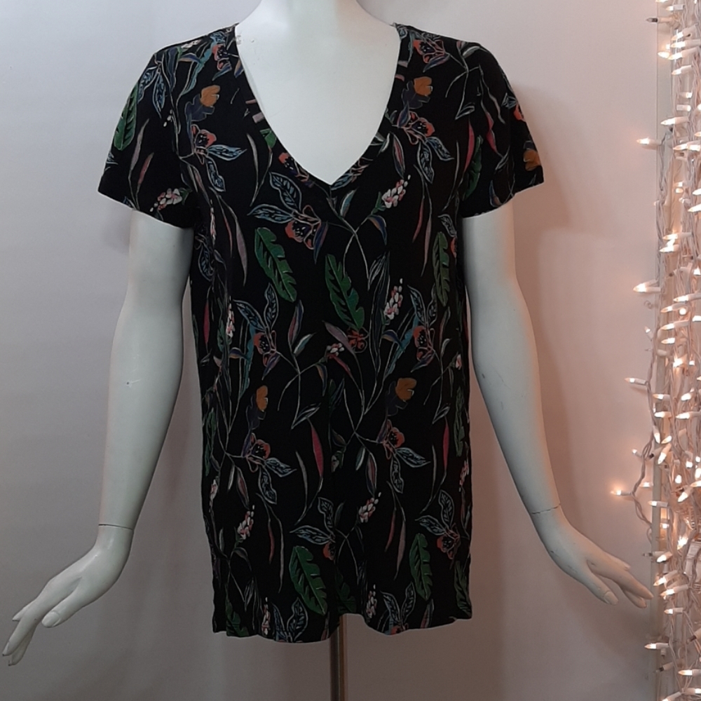 3/$18 New Tee Top Black Green V-Neck A New Day